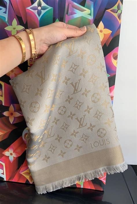 louis vuitton shawl